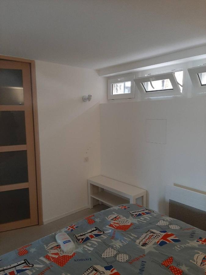 Appartement Climatise Au Calme En Provence П'єррфе-дю-Вар Екстер'єр фото